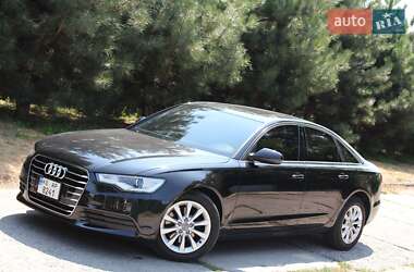 Седан Audi A6 2014 в 