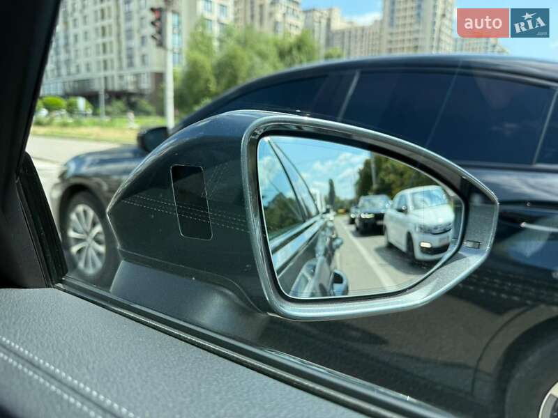 Универсал Audi A6 2019 в Киеве