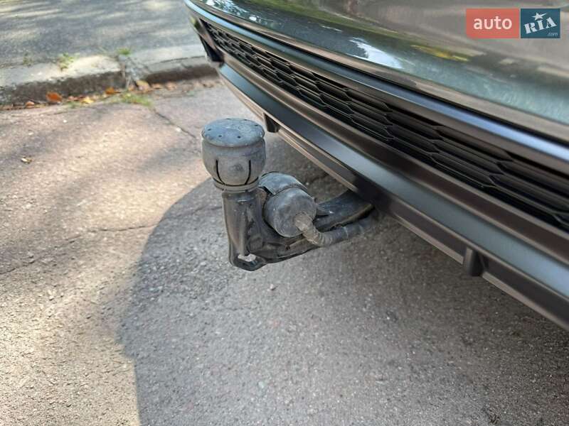 Универсал Audi A6 2019 в Киеве