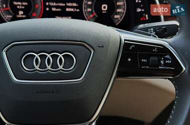 Седан Audi A6 2019 в 