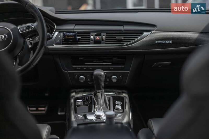 Седан Audi A6 2017 в Киеве