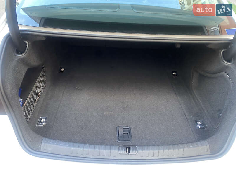 Седан Audi A6 2019 в Львове