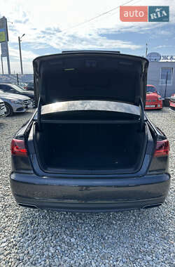Седан Audi A6 2015 в 
