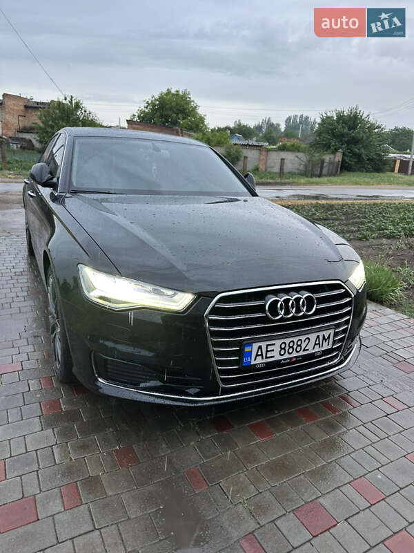 Седан Audi A6 2015 в Киеве