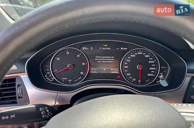Седан Audi A6 2015 в 