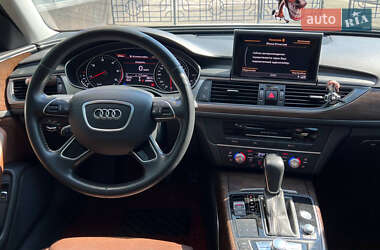Седан Audi A6 2015 в 