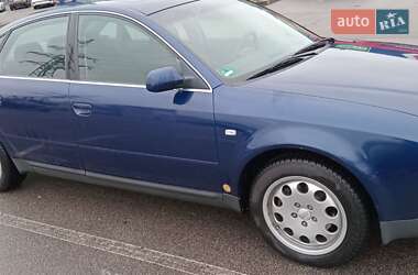 Седан Audi A6 2000 в 