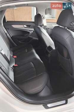 Седан Audi A6 2021 в 