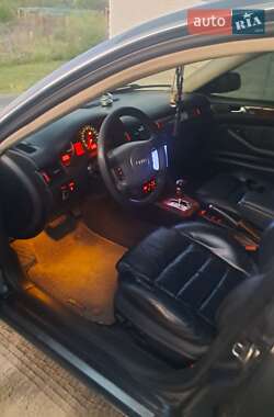 Седан Audi A6 2002 в 