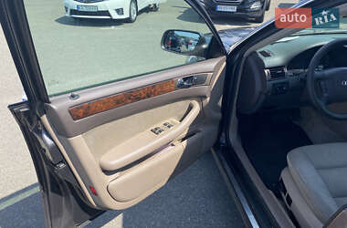 Седан Audi A6 2001 в 