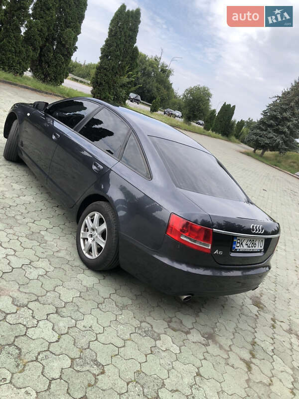 Седан Audi A6 2005 в Дубні