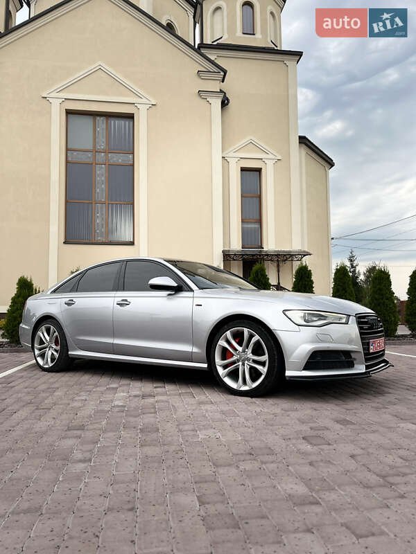 Седан Audi A6 2015 в 