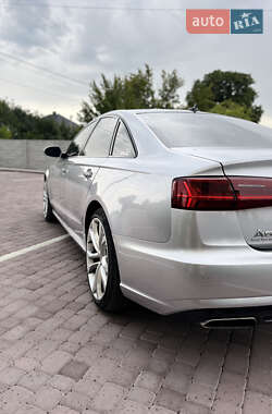 Седан Audi A6 2015 в 