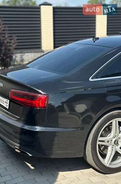 Седан Audi A6 2015 в 