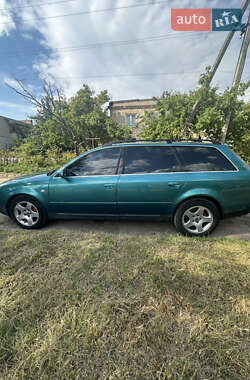 Универсал Audi A6 1998 в 