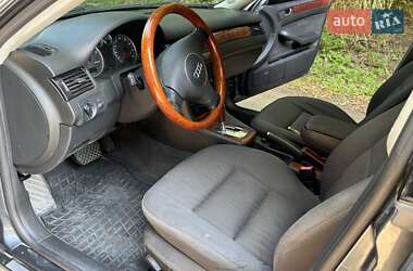 Седан Audi A6 2003 в 