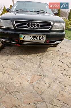Седан Audi A6 1995 в Долині