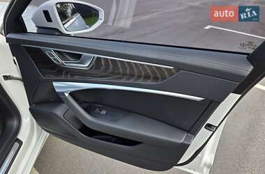 Седан Audi A6 2021 в 