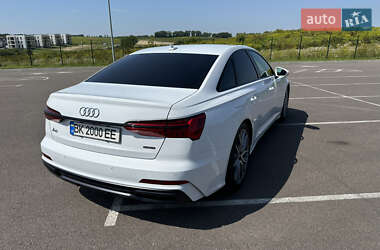 Седан Audi A6 2019 в 