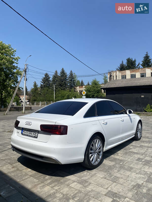 Седан Audi A6 2013 в Тячеве
