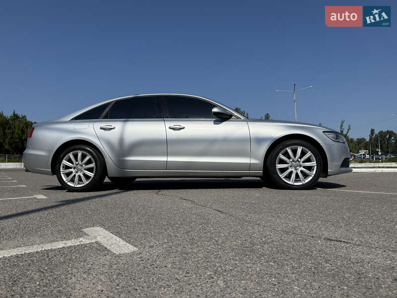 Седан Audi A6 2014 в Киеве