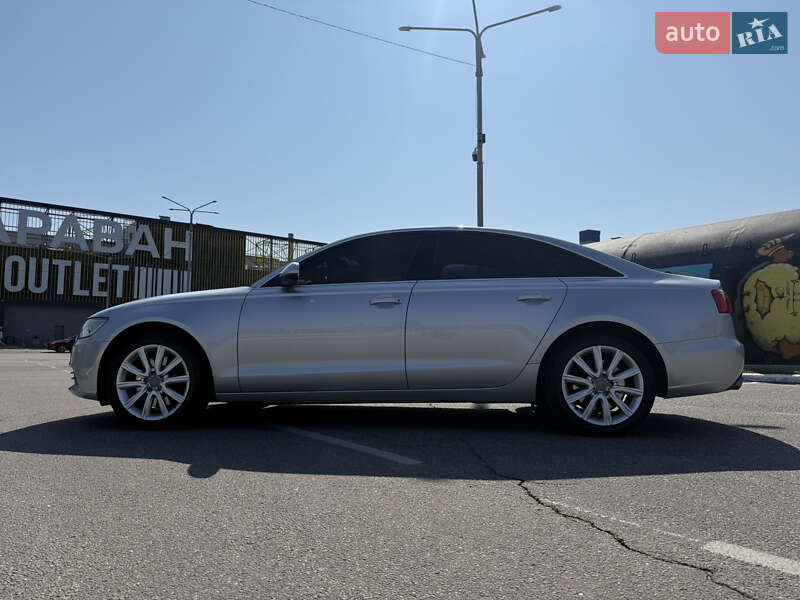 Седан Audi A6 2014 в Киеве