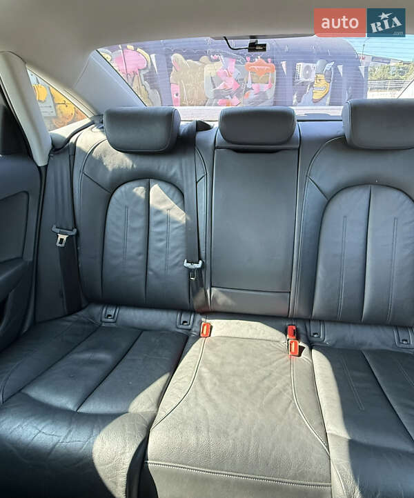 Седан Audi A6 2014 в Киеве