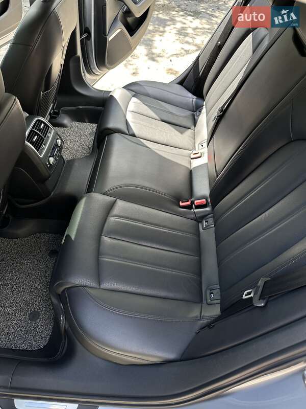 Седан Audi A6 2015 в Хмельницком