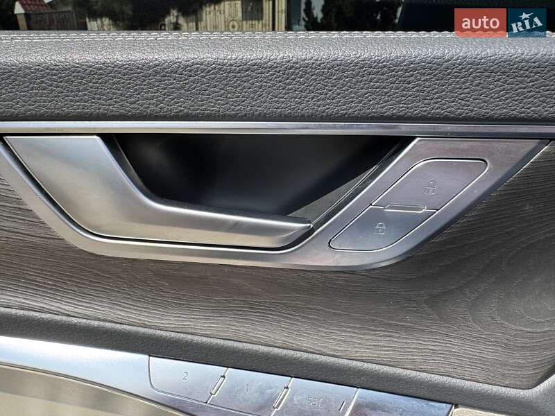 Седан Audi A6 2020 в Одессе