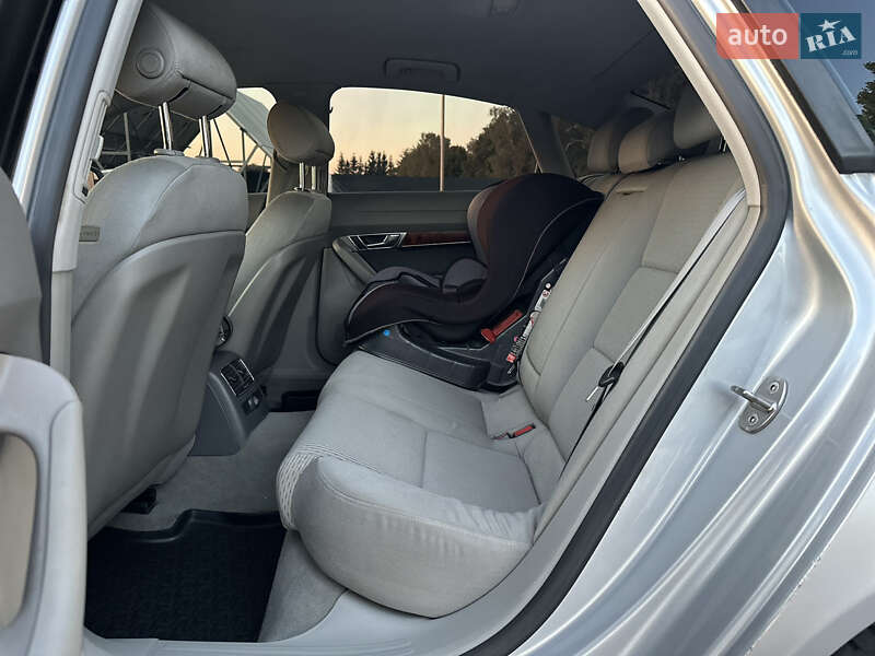 Седан Audi A6 2005 в Владимире