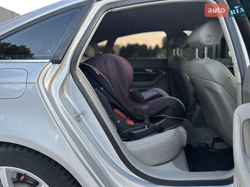 Седан Audi A6 2005 в Владимире