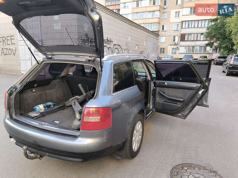 Универсал Audi A6 2001 в Киеве