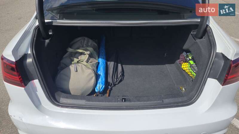 Седан Audi A6 2015 в Львове