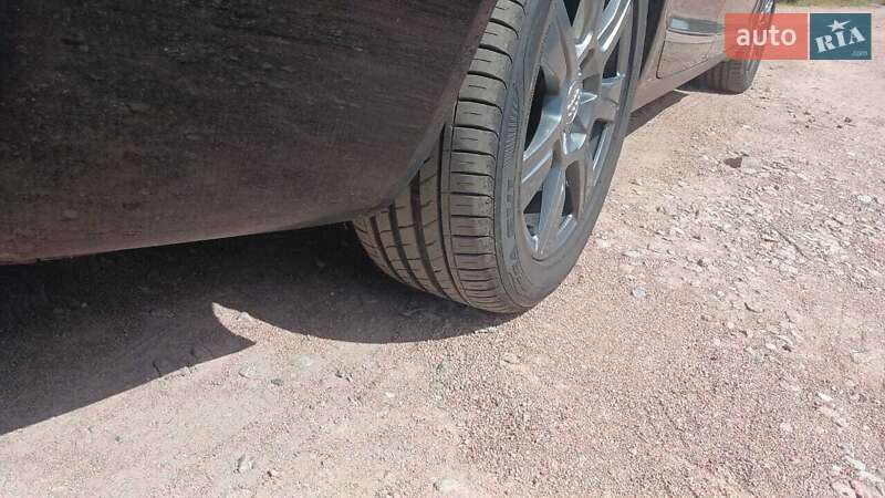 Универсал Audi A6 2010 в Коростене