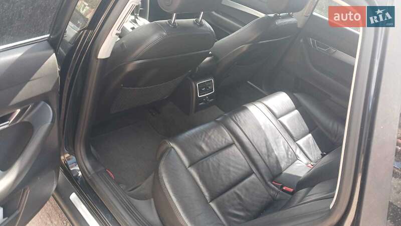 Универсал Audi A6 2010 в Коростене