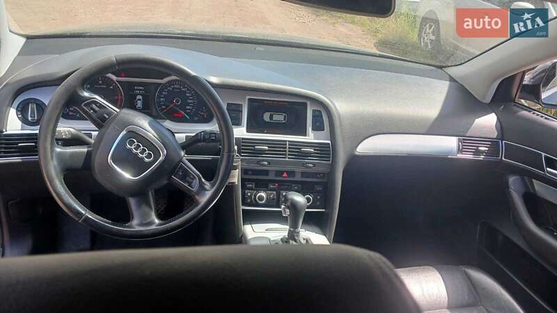 Универсал Audi A6 2010 в Коростене