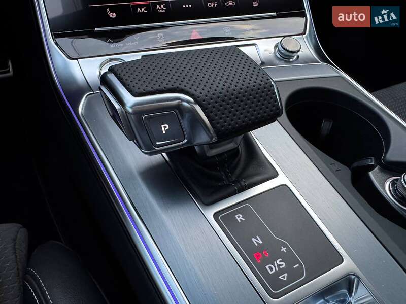 Седан Audi A6 2018 в Днепре