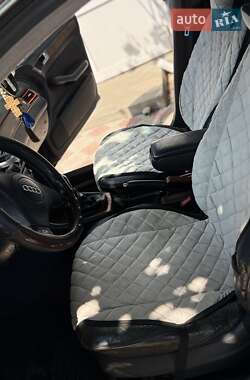 Седан Audi A6 1998 в 