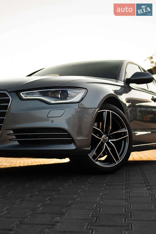 Седан Audi A6 2012 в Ужгороде