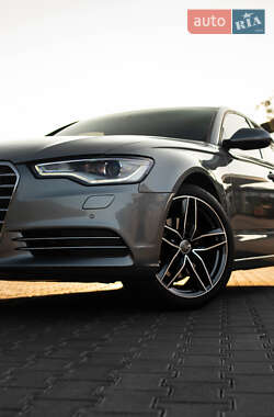 Седан Audi A6 2012 в 