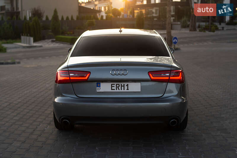 Седан Audi A6 2012 в Ужгороде