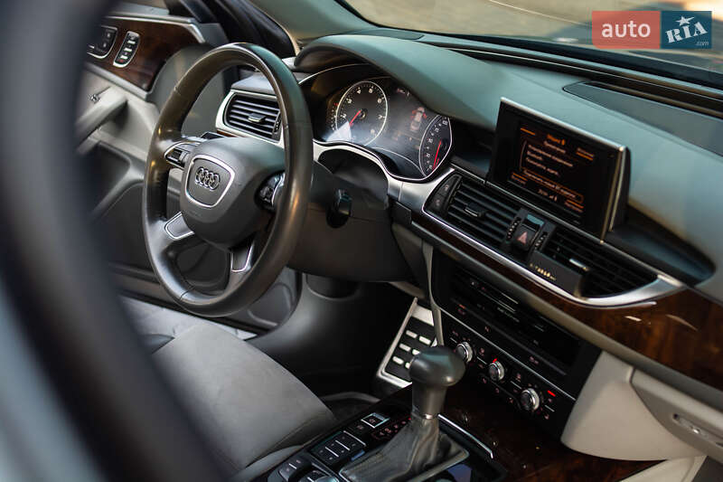 Седан Audi A6 2012 в Ужгороде