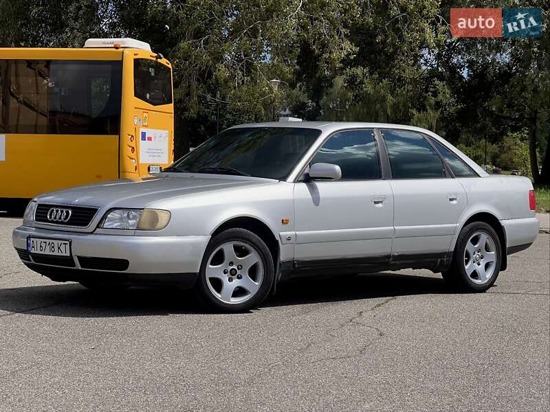 Седан Audi A6 1995 в 
