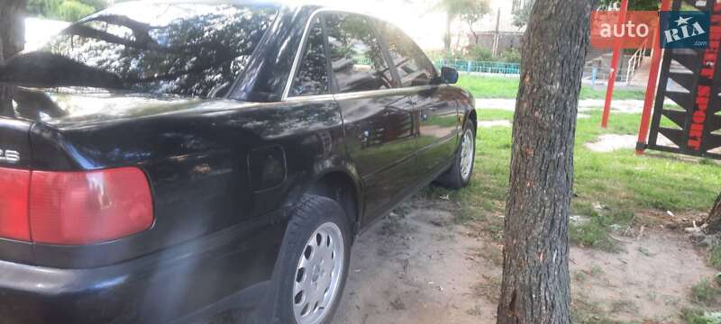 Седан Audi A6 1995 в Киеве