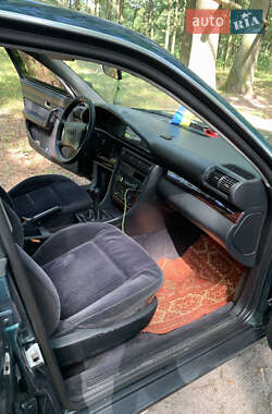 Седан Audi A6 1995 в 