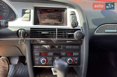 Седан Audi A6 2010 в 