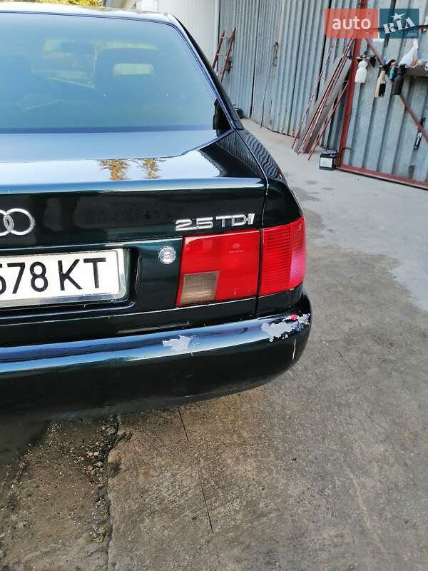 Седан Audi A6 1995 в Львове