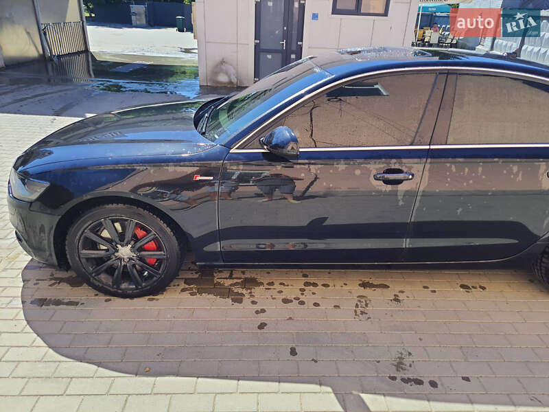 Седан Audi A6 2013 в Горохове