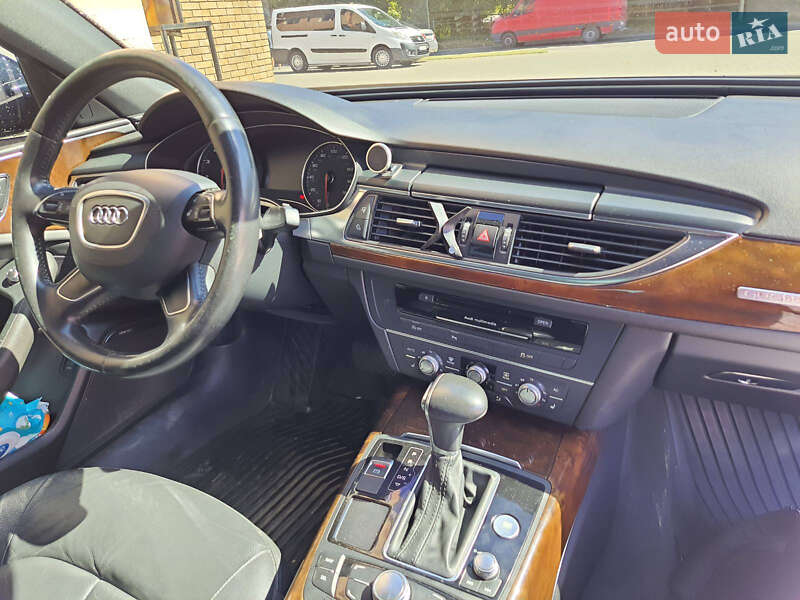 Седан Audi A6 2013 в Горохове