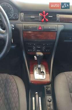 Универсал Audi A6 2002 в 